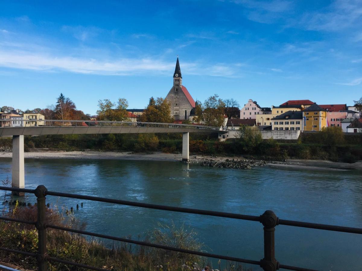 Ferienwohnung an der romantischen Salzachschleife Nähe Salzburg Laufen Exterior foto